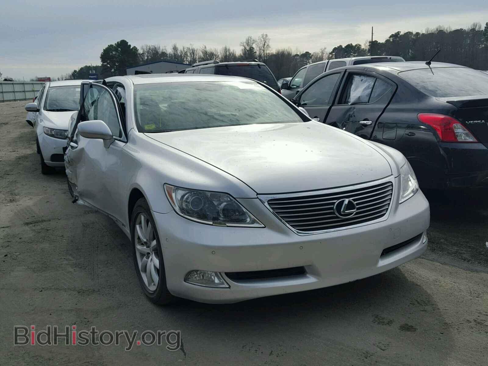Photo JTHGL46FX75018588 - LEXUS LS460 2007