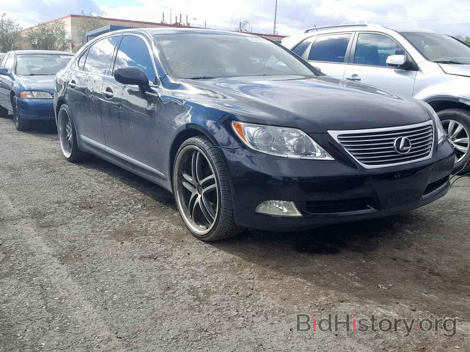 Photo JTHGL46F275002420 - LEXUS LS460 2007