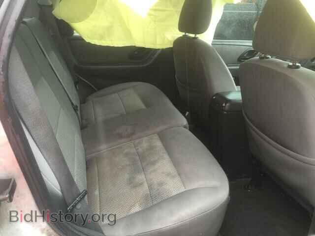 2007 FORD ESCAPE - VIN: 1FMCU49H17KA60302 - Фото 6