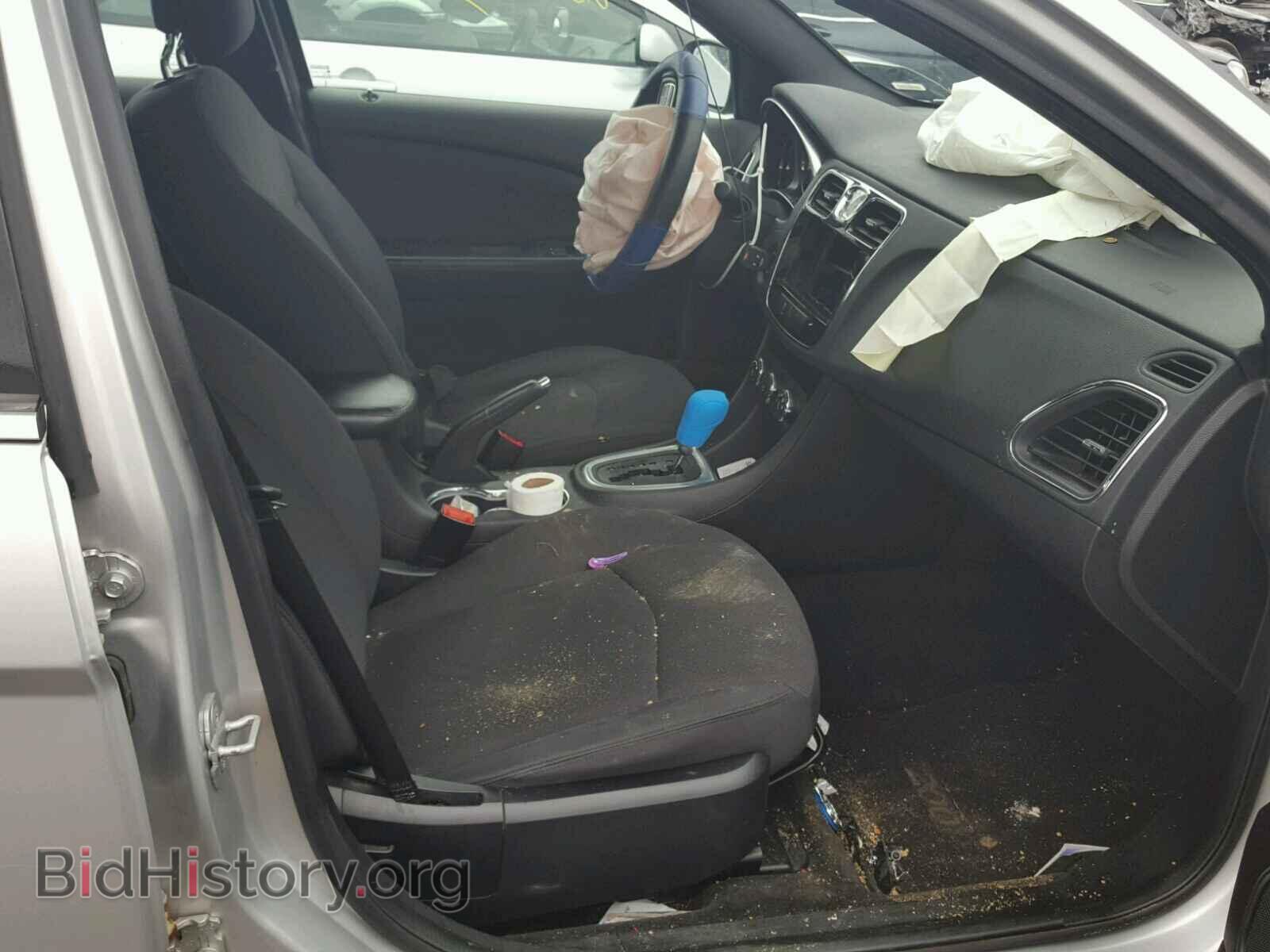 2012 CHRYSLER 200 - VIN: 1C3CCBAB4CN318120 - Фото 5