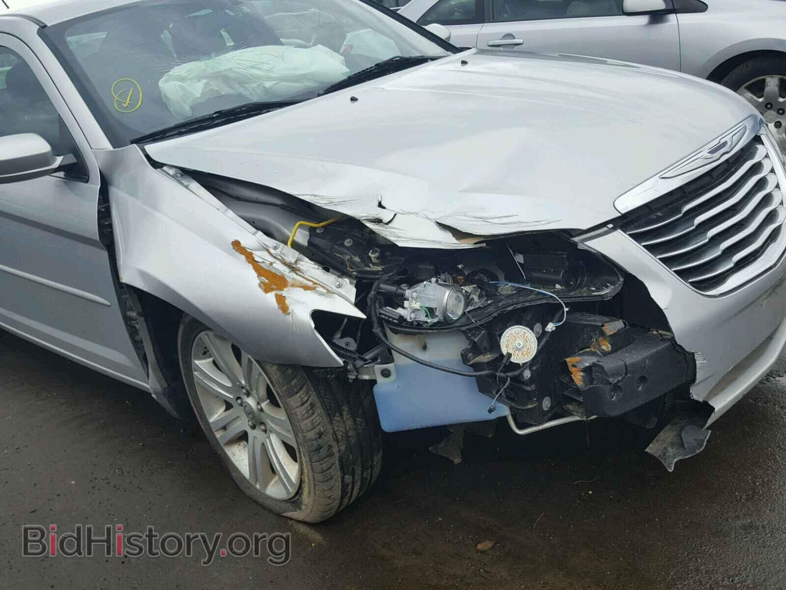 2012 CHRYSLER 200 - VIN: 1C3CCBAB4CN318120 - Фото 9