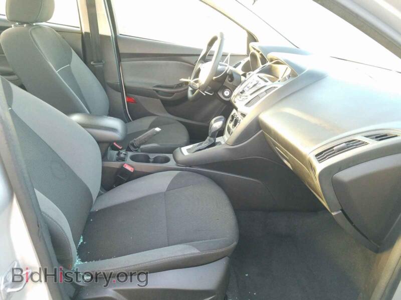 2014 Ford FOCUS (VIN 1FADP3F22EL114746) — фото 5 из 10