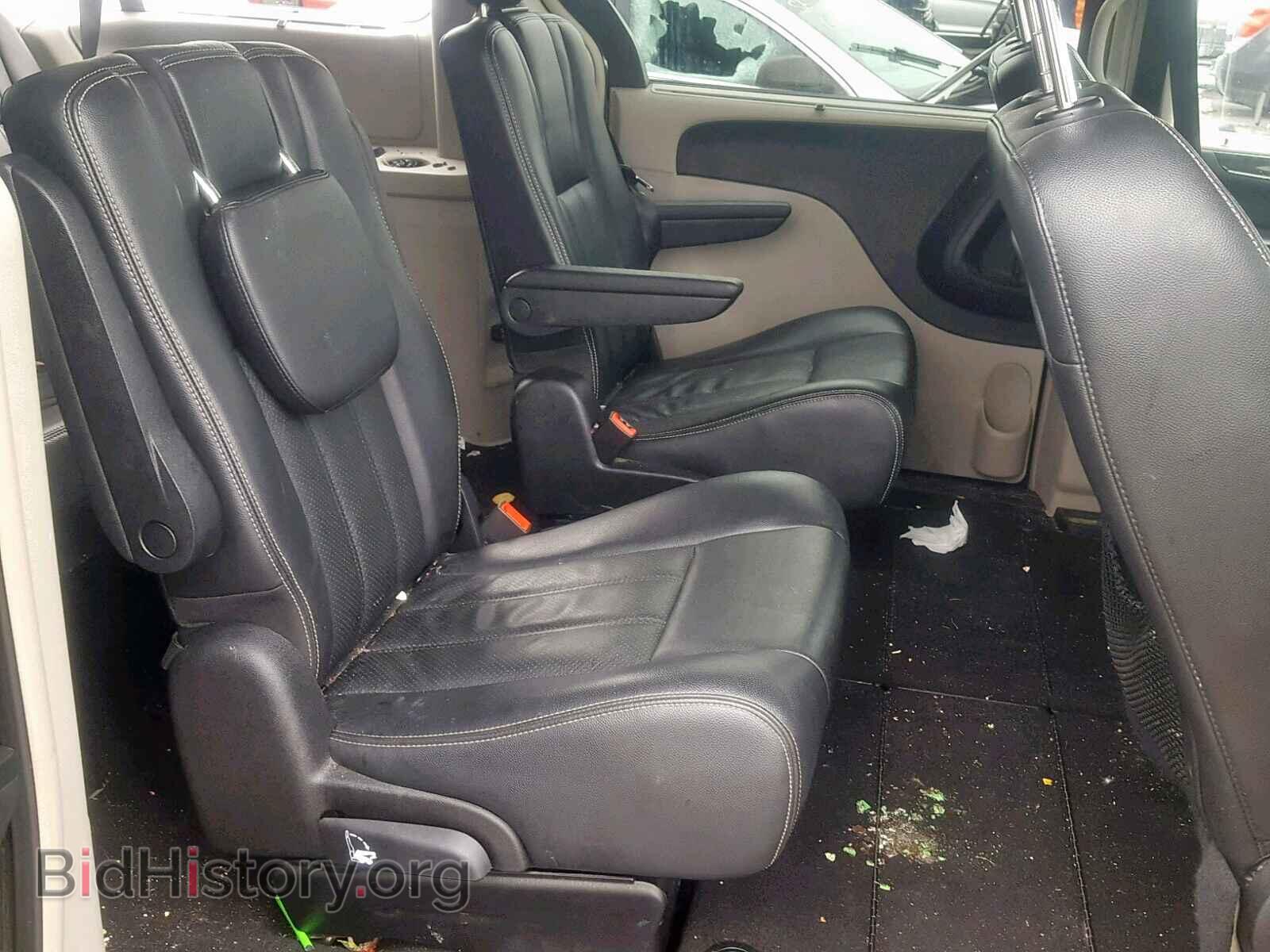 2011 CHRYSLER TOWN & COU - VIN: 2A4RR8DG5BR655342 - Photo 6