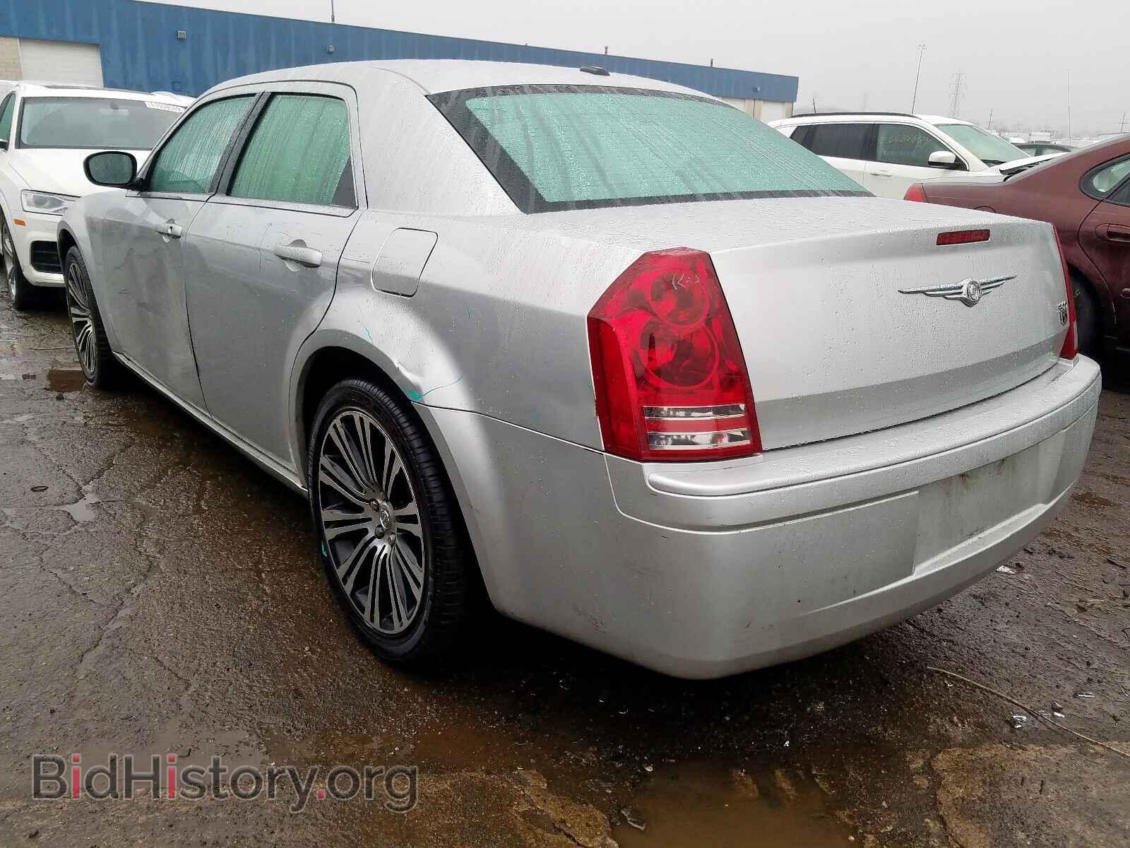 2010 CHRYSLER 300 - VIN: 2C3CA2CV3AH300307 - Фото 3