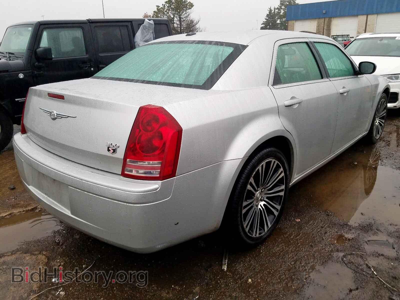 2010 CHRYSLER 300 - VIN: 2C3CA2CV3AH300307 - Фото 4