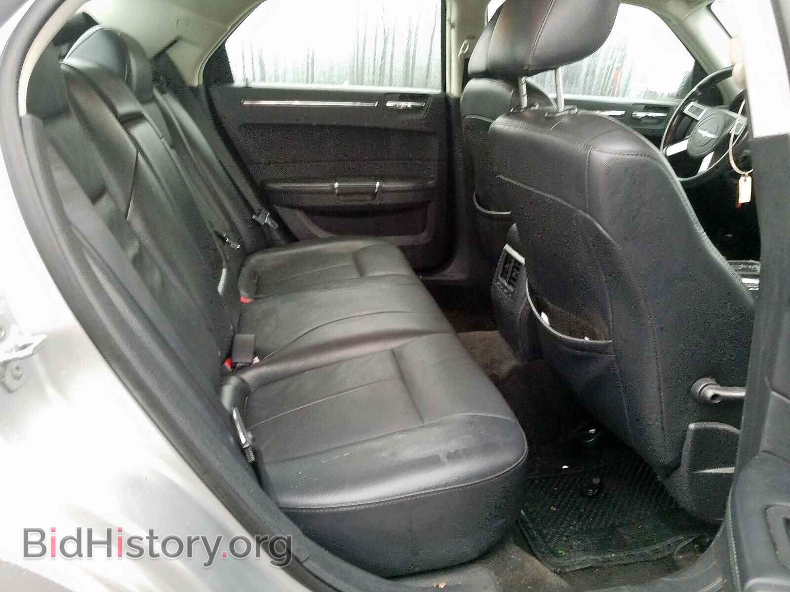 2010 CHRYSLER 300 - VIN: 2C3CA2CV3AH300307 - Фото 6