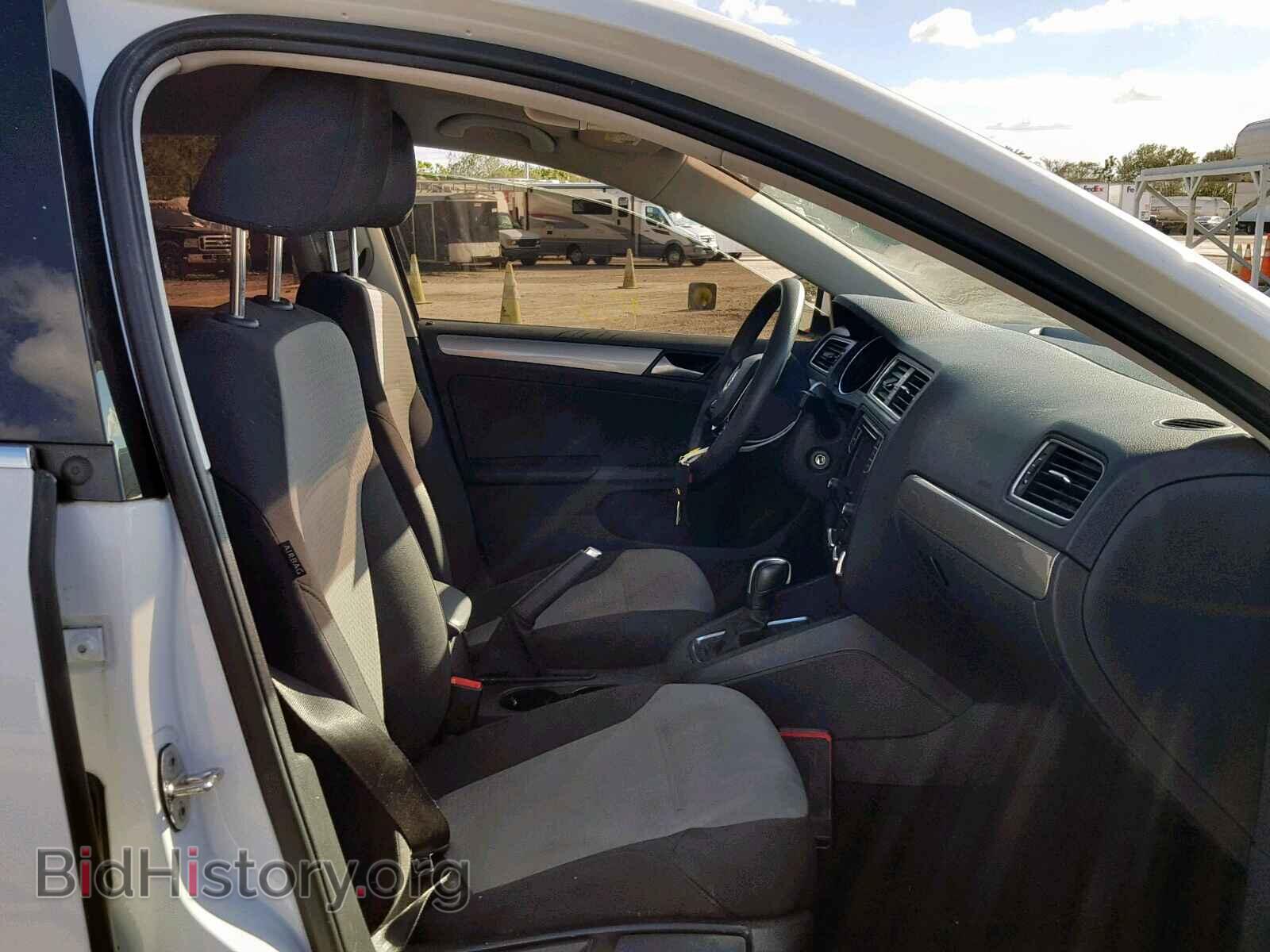 2017 VOLKSWAGEN JETTA - VIN: 3VW2B7AJ2HM337620 - Фото 5