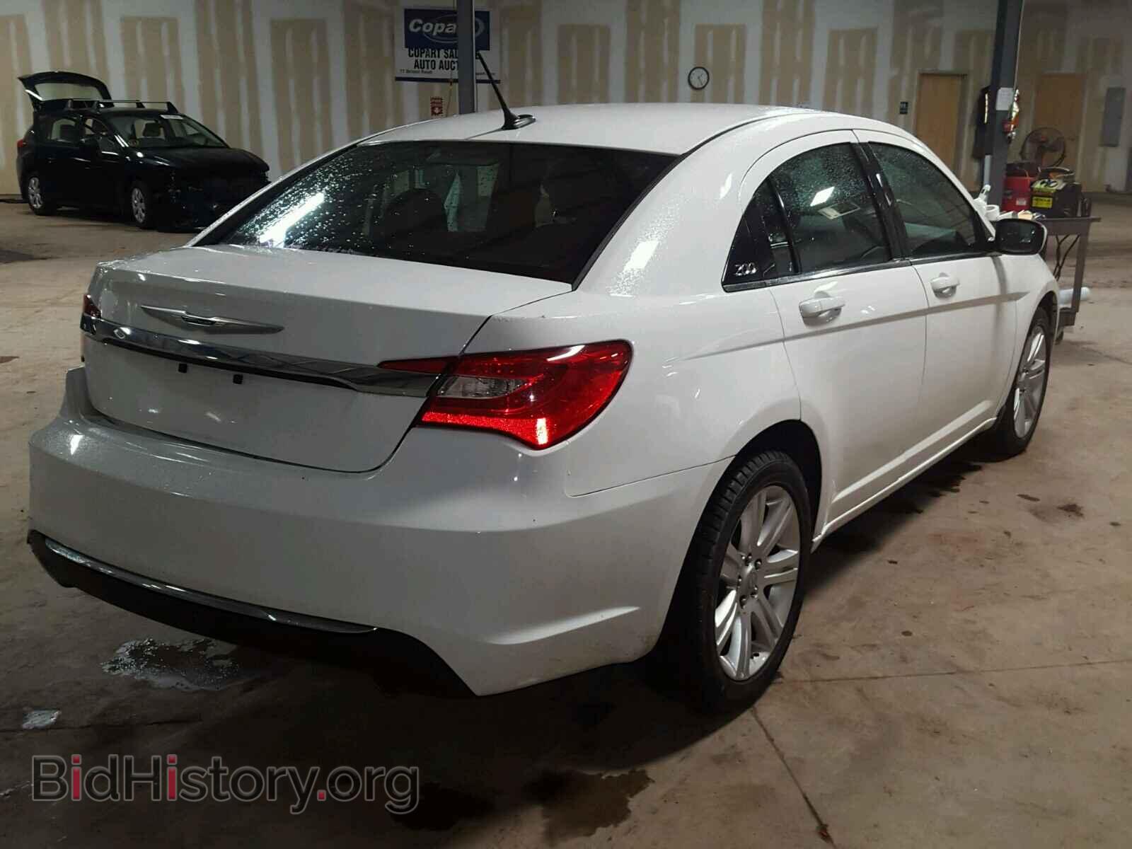 2012 CHRYSLER 200 - VIN: 1C3CCBBG9CN305065 - Фото 4