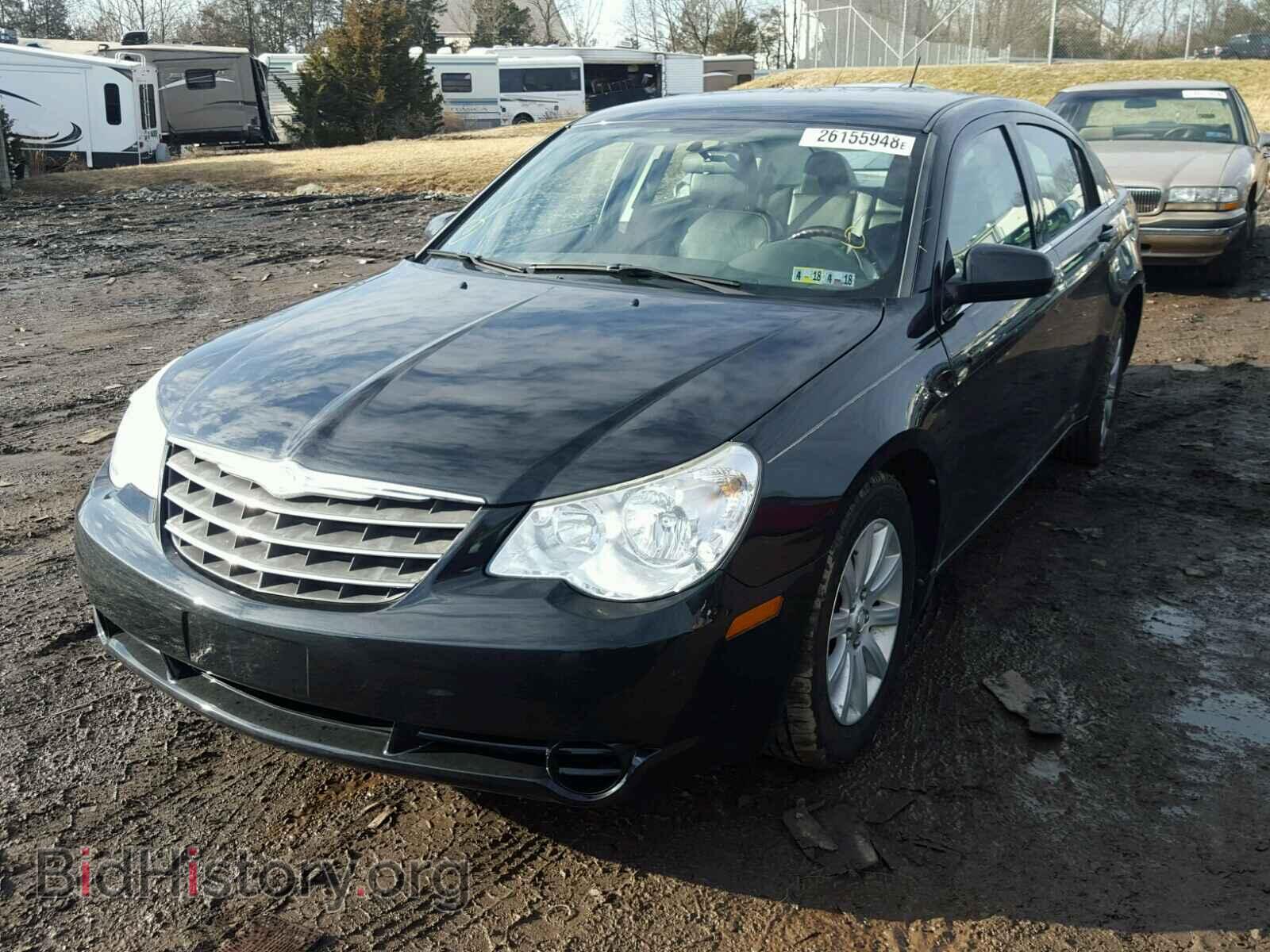 2010 CHRYSLER SEBRING - VIN: 1C3CC5FB6AN208001 - Фото 2
