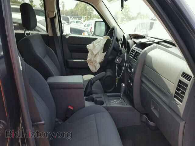2011 Dodge NITRO (VIN 1D4PT4GK1BW570595) — photo 5 of 10