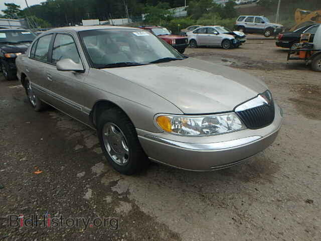 Photo 1LNHM97V32Y640149 - LINCOLN CONTINENTL 2002