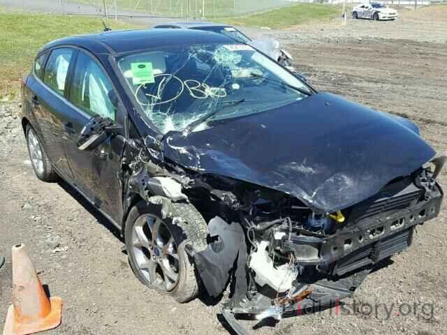 Photo 1FAHP3N2XCL426216 - FORD FOCUS 2012