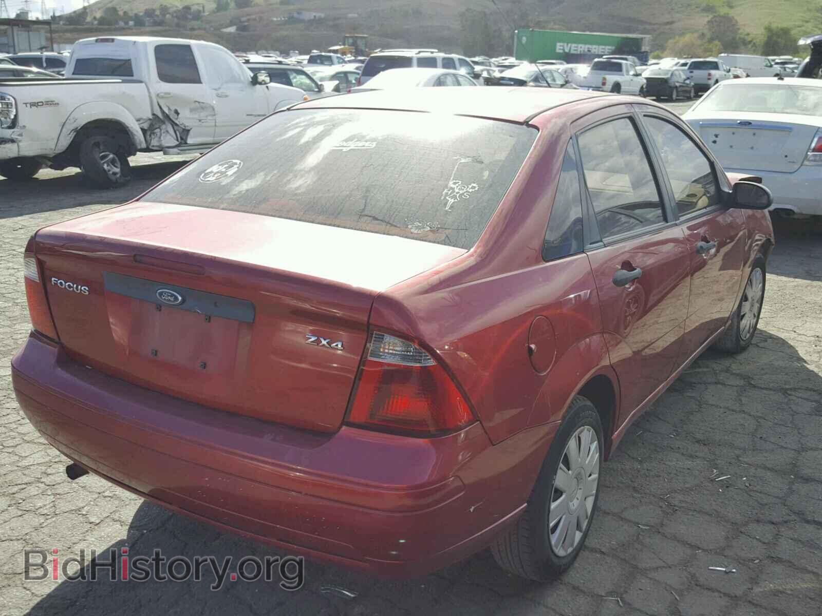 2005 FORD FOCUS - VIN: 1FAFP34N35W306908 - Фото 4