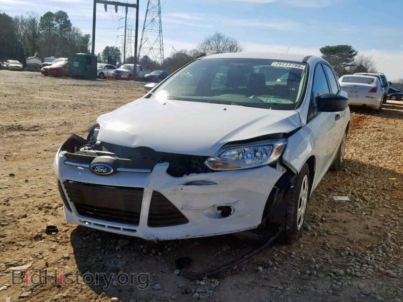 2013 Ford FOCUS (VIN 1FADP3E25DL331076) — фото 2 из 10