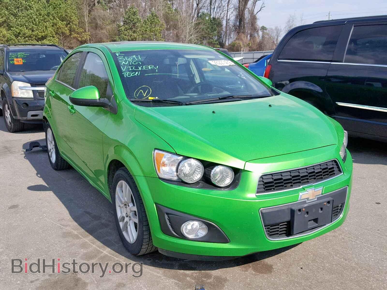 Photo  - CHEVROLET SONIC 2015