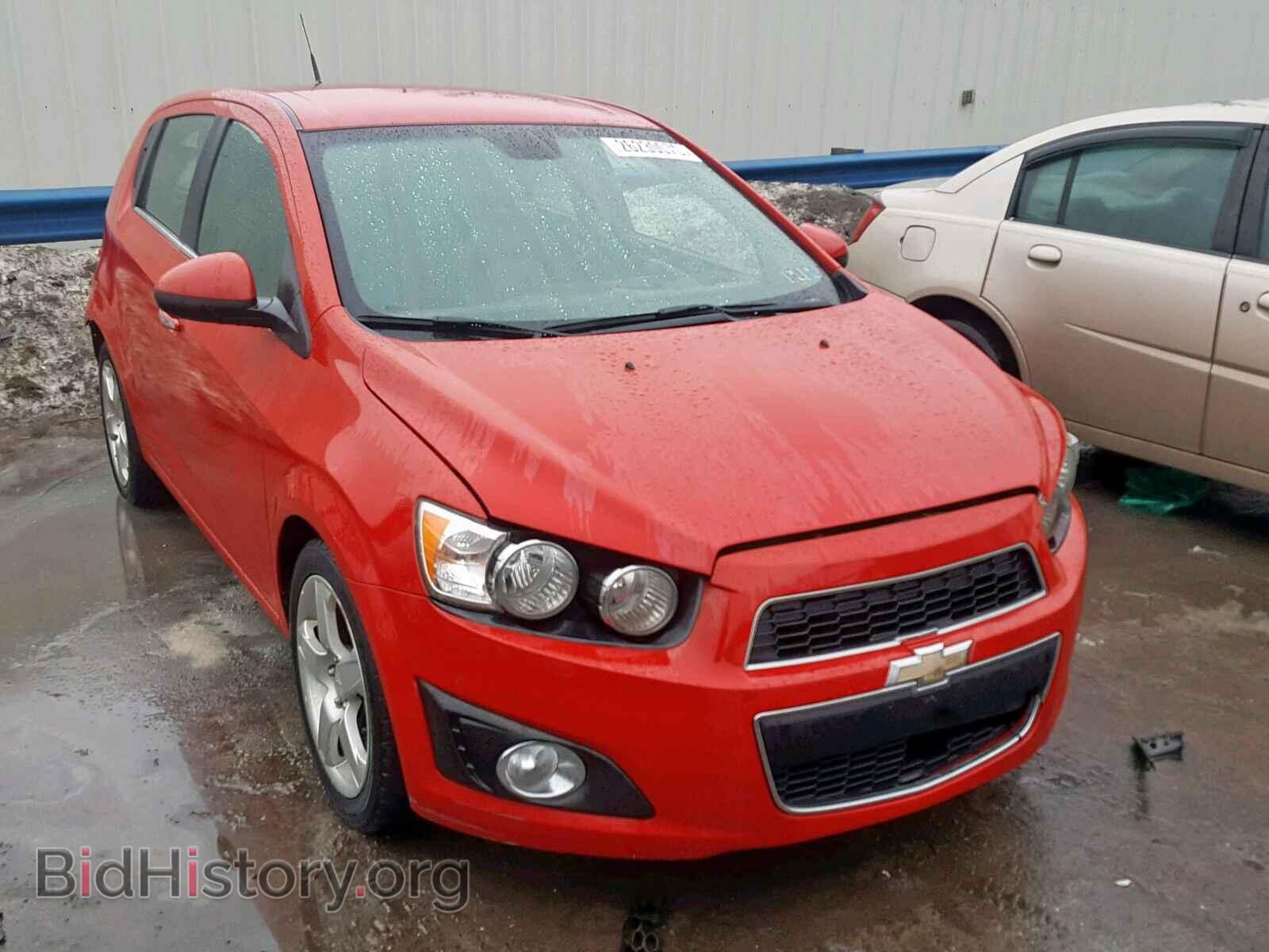 Photo  - CHEVROLET SONIC 2012