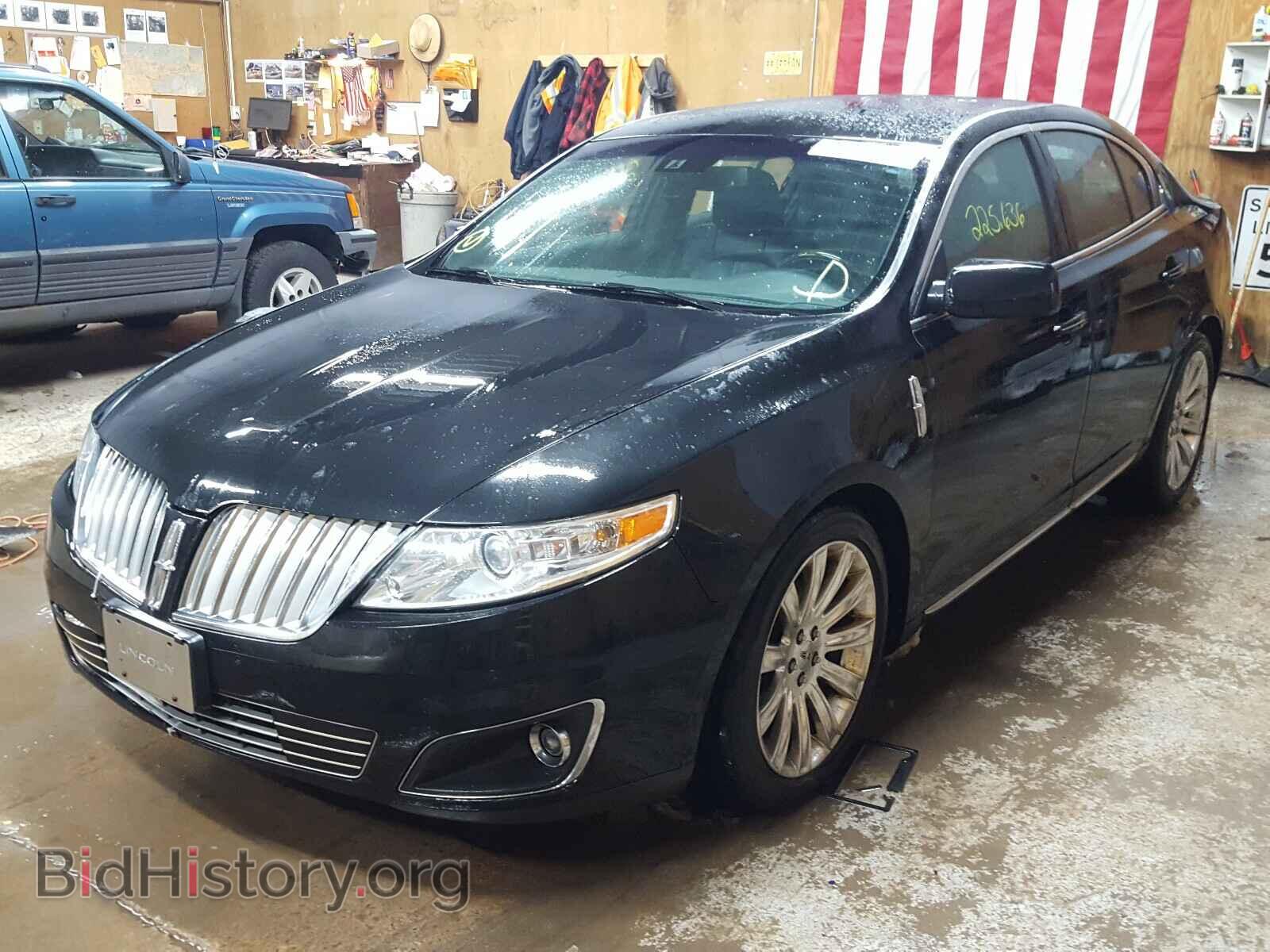 2011 LINCOLN MKS - VIN: 1LNHL9ER7BG609095 - Фото 2