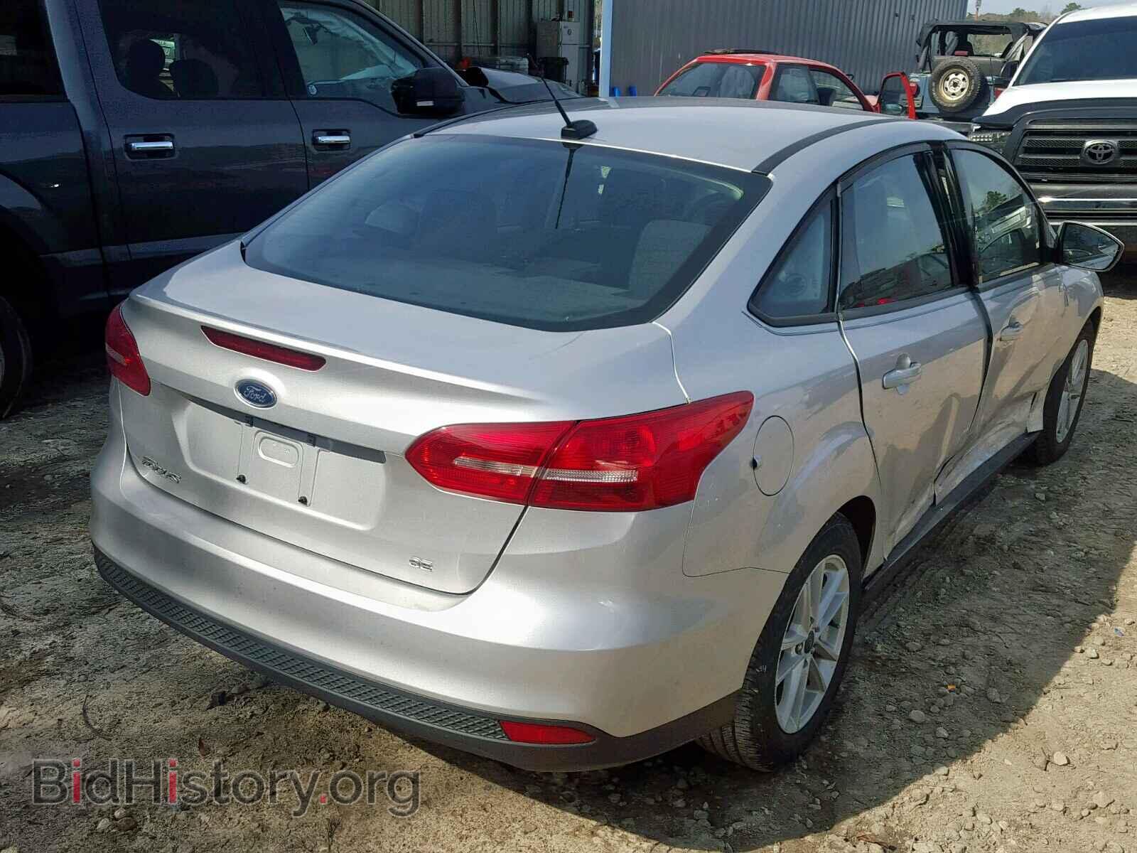 2018 FORD FOCUS SE - VIN: 1FADP3F28JL266315 - Фото 4