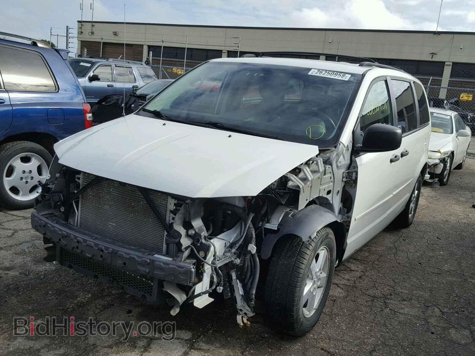 2008 DODGE CARAVAN - VIN: 1D8HN44H88B127558 - Фото 2