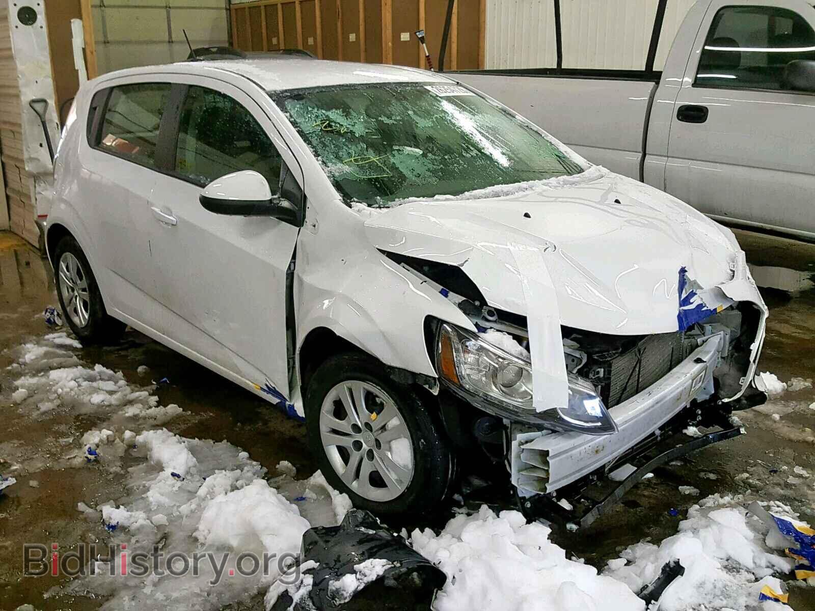 Photo  - CHEVROLET SONIC 2017