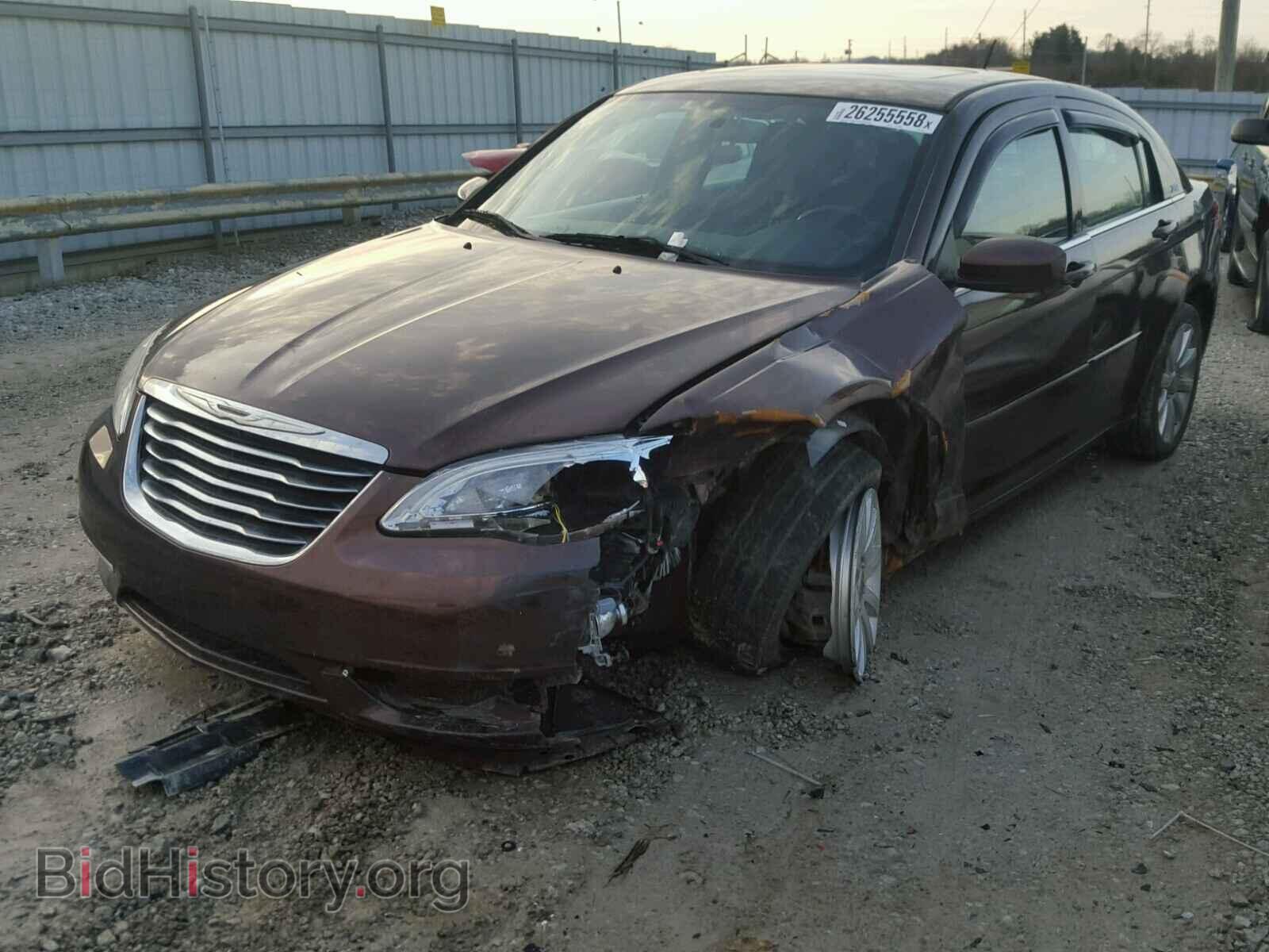 2013 CHRYSLER 200 - VIN: 1C3CCBBB4DN666161 - Фото 2