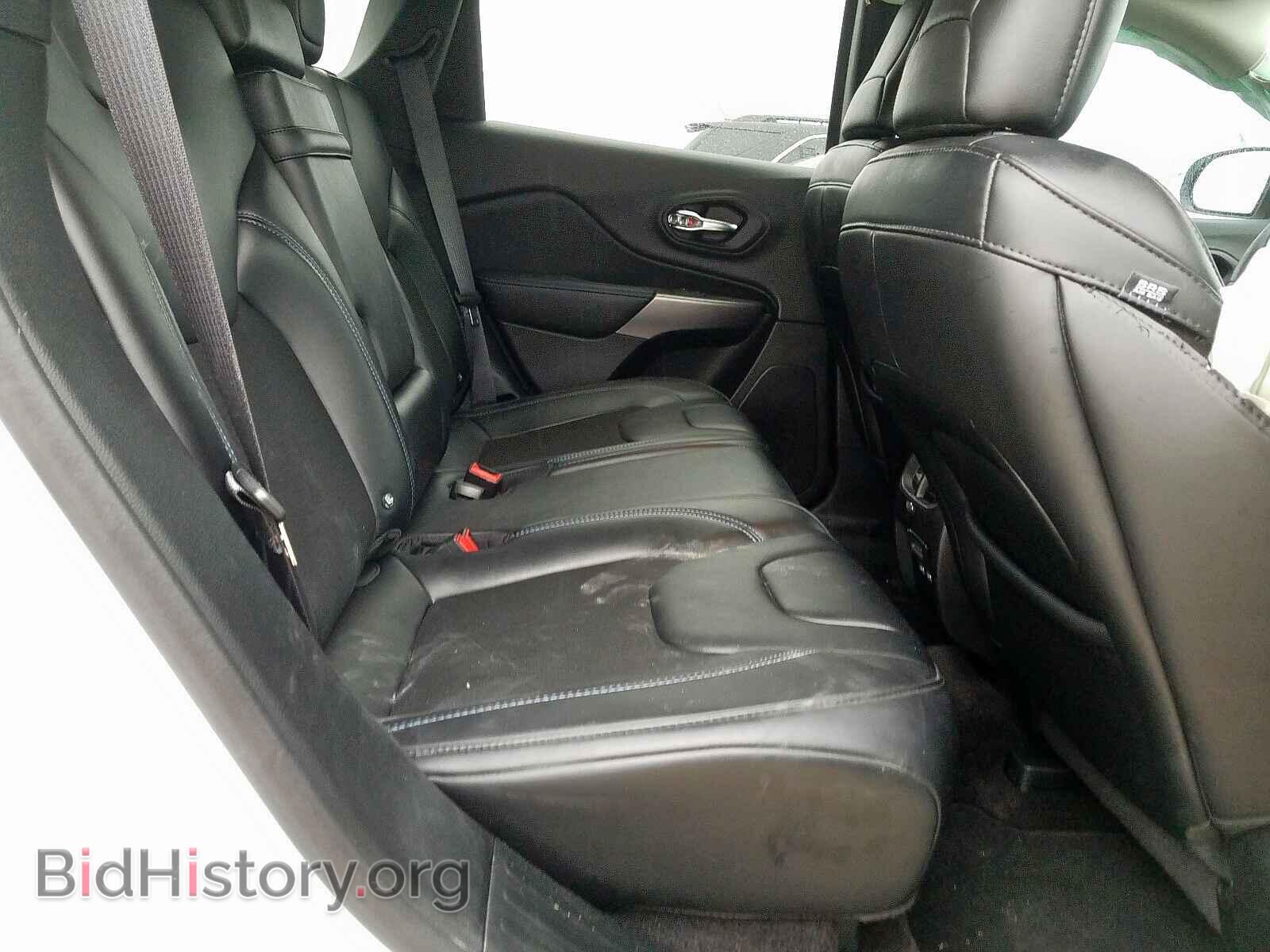 2019 JEEP CHEROKEE - VIN: 1C4PJLLB6KD204369 - Фото 6