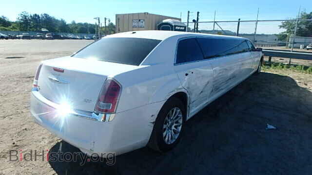 2013 CHRYSLER 300 - VIN: 2C3CCAAG4DH722860 - Фото 4