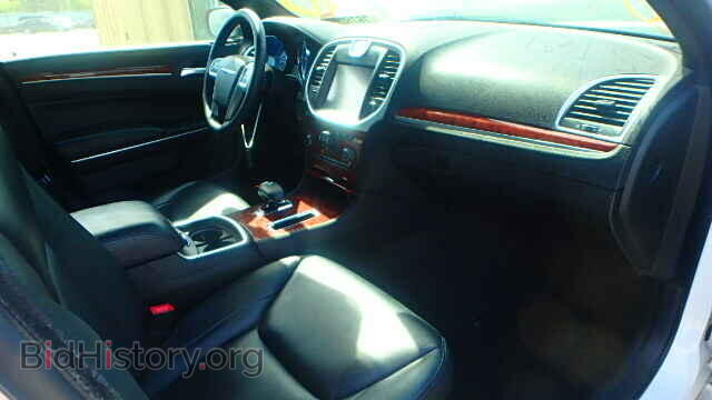 2013 CHRYSLER 300 - VIN: 2C3CCAAG4DH722860 - Фото 5