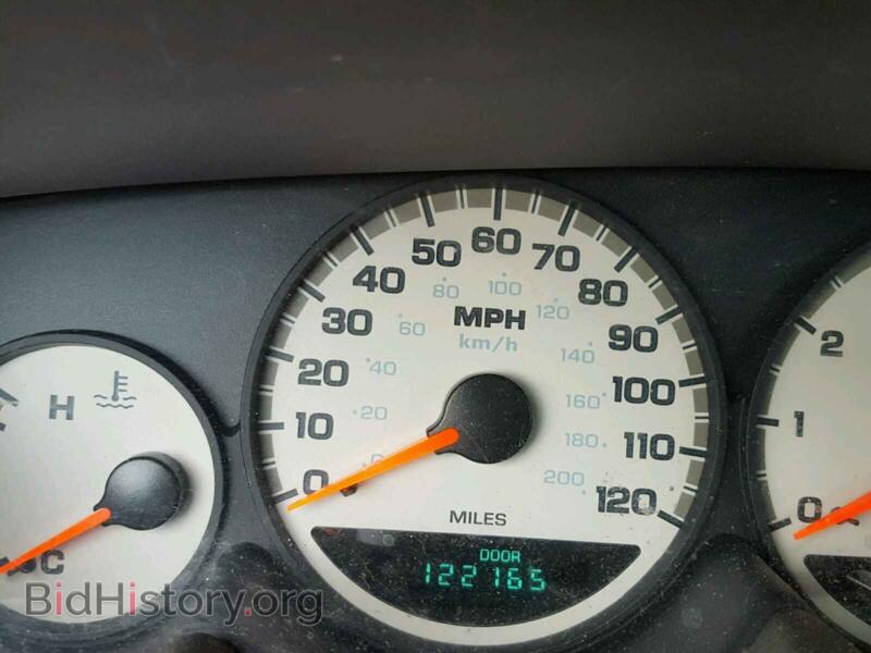 2004 Dodge NEON (VIN 1B3ES56C64D511940) — фото 8 из 10