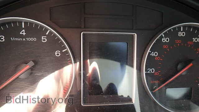 2002 AUDI A4 - VIN: WAULT68E32A139900 - Photo 8