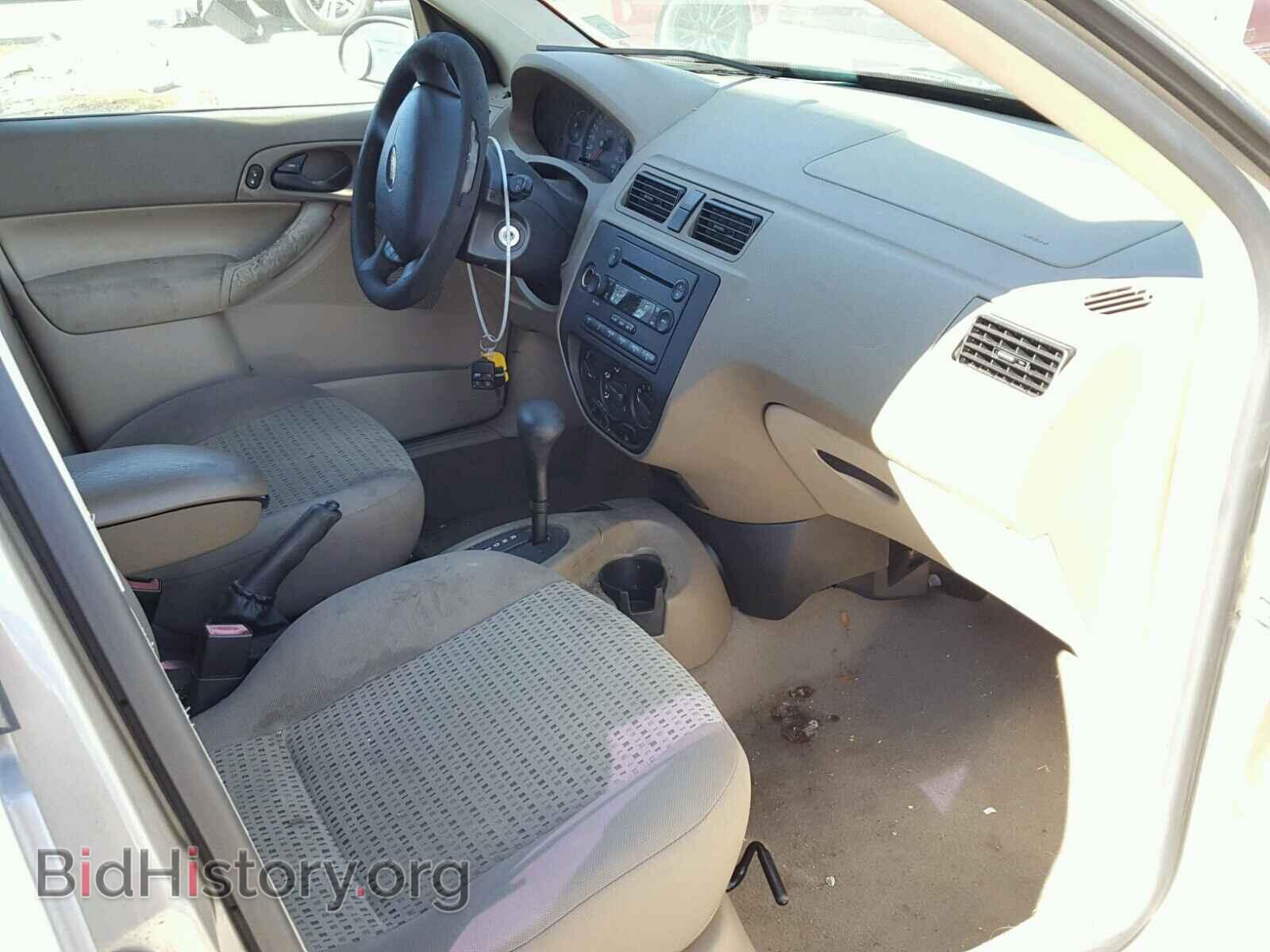 2007 FORD FOCUS - VIN: 1FAHP34N77W142882 - Photo 5