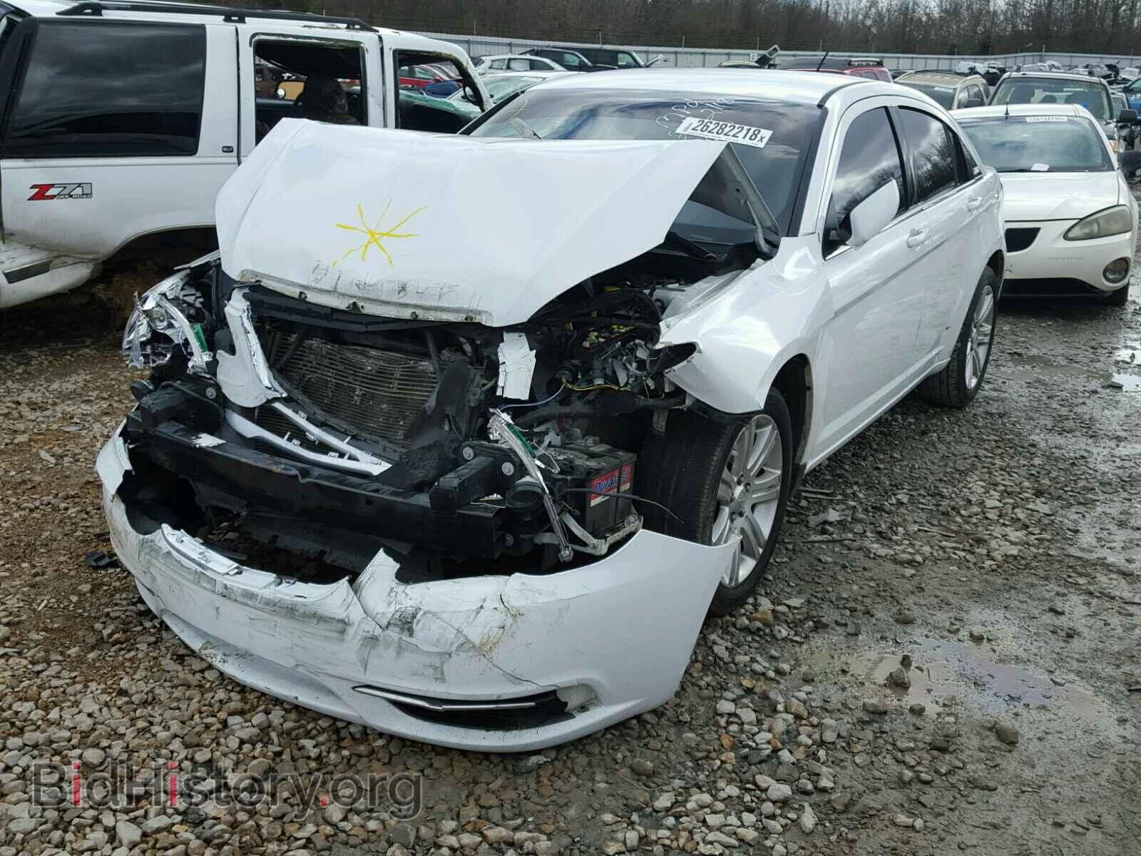 2013 CHRYSLER 200 - VIN: 1C3CCBBB4DN545663 - Фото 2