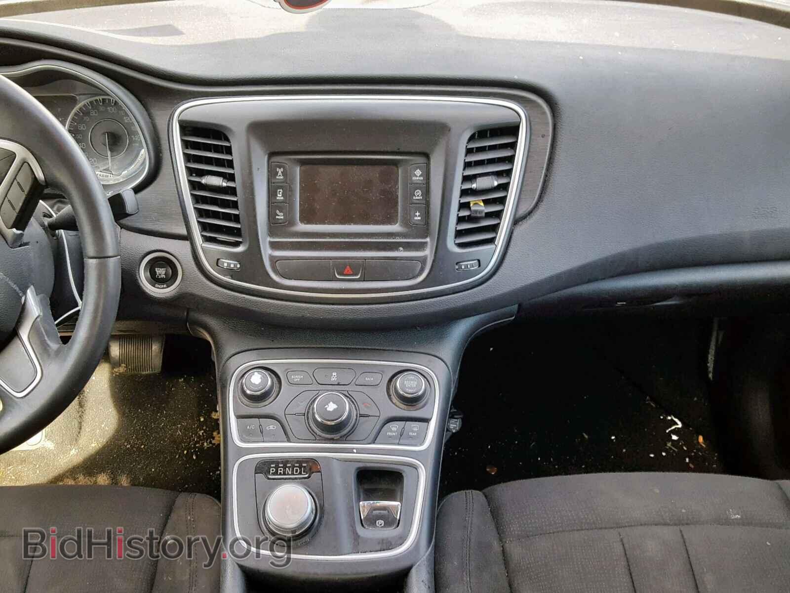 2015 CHRYSLER 200 - VIN: 1C3CCCAB0FN743618 - Photo 9