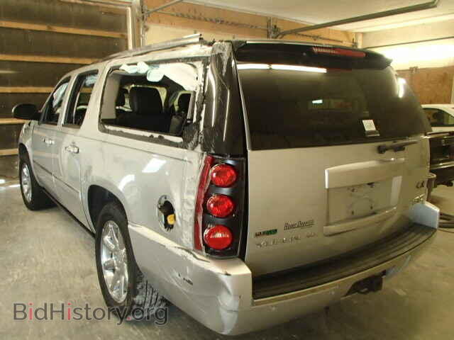 2011 GMC YUKON - VIN: 1GKS1MEF7BR129513 - Фото 3