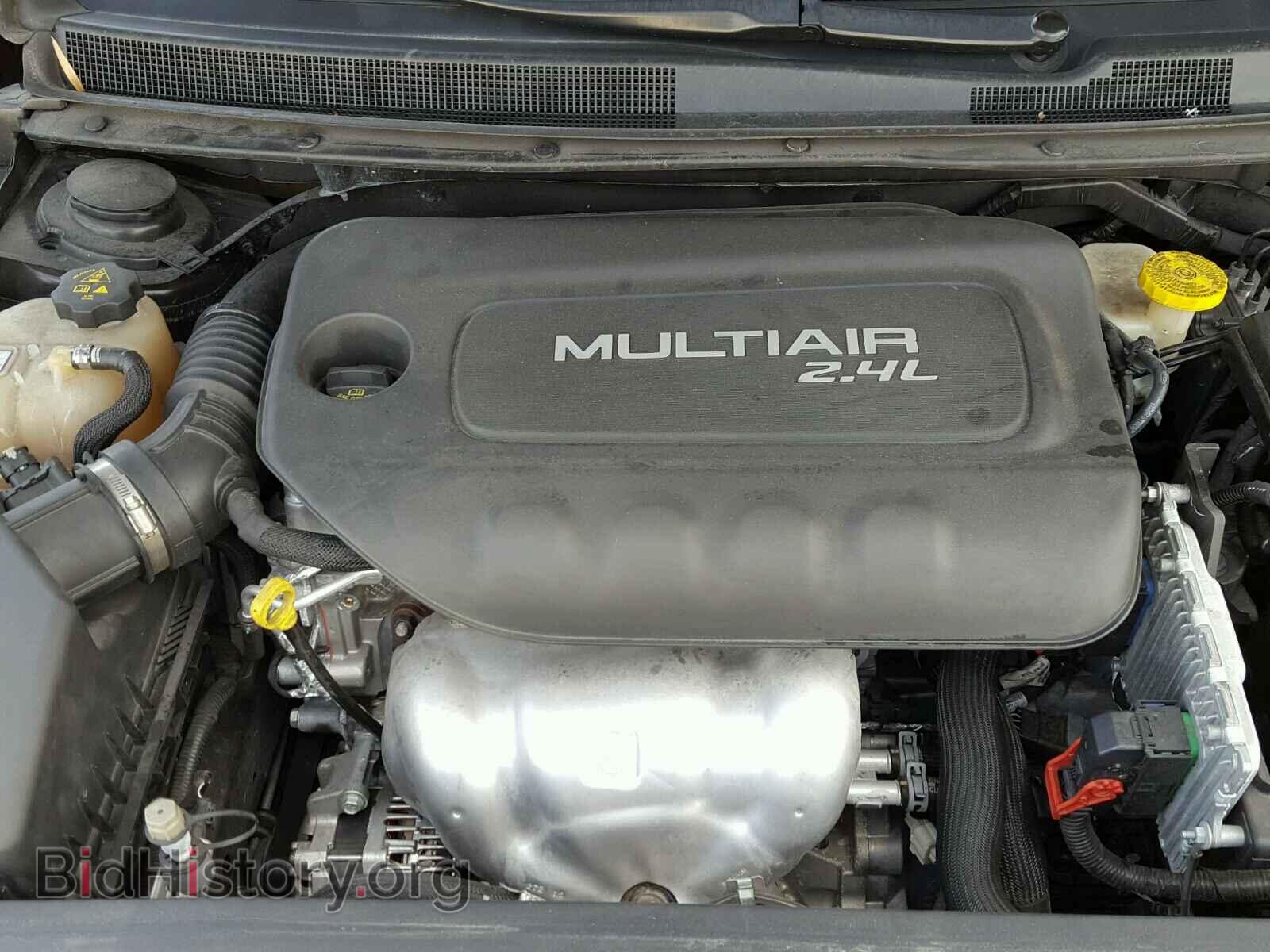 2016 CHRYSLER 200 - VIN: 1C3CCCAB5GN143355 - Фото 7