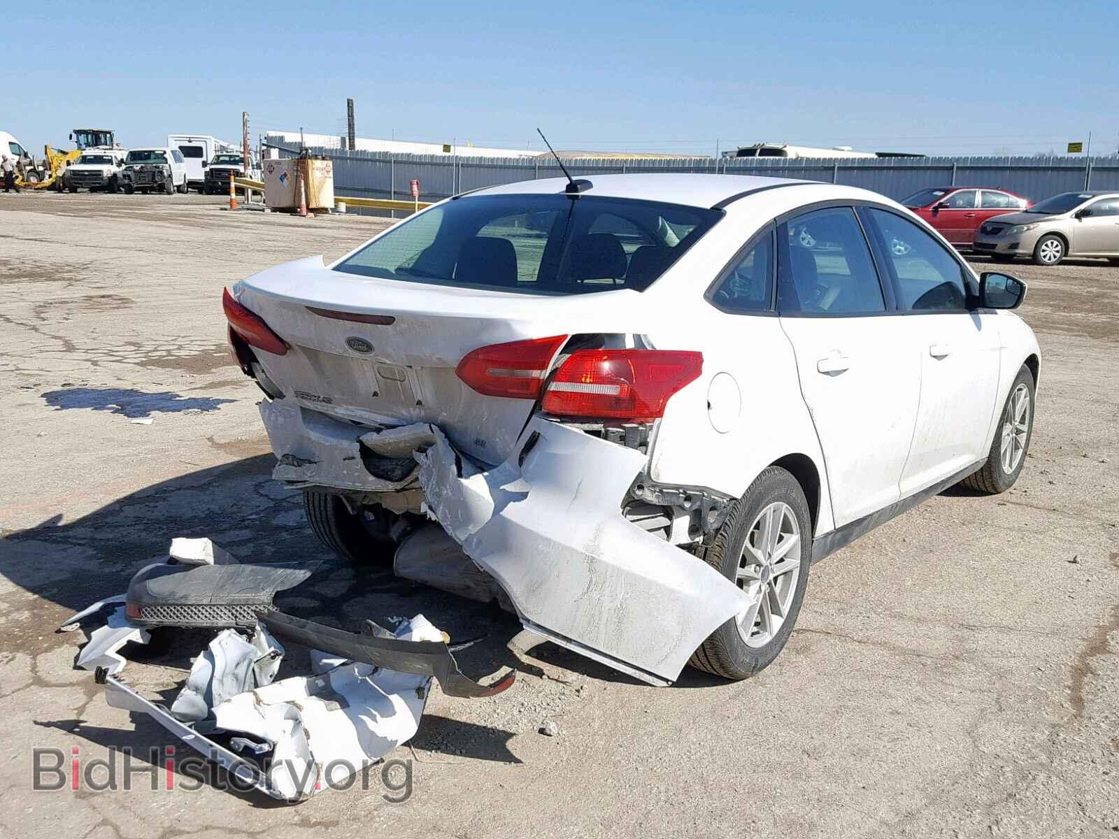 2018 FORD FOCUS SE - VIN: 1FADP3F29JL211047 - Фото 4