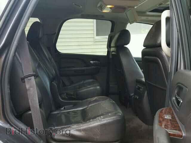 2011 GMC YUKON - VIN: 1GKS2EEF8BR122332 - Photo 6
