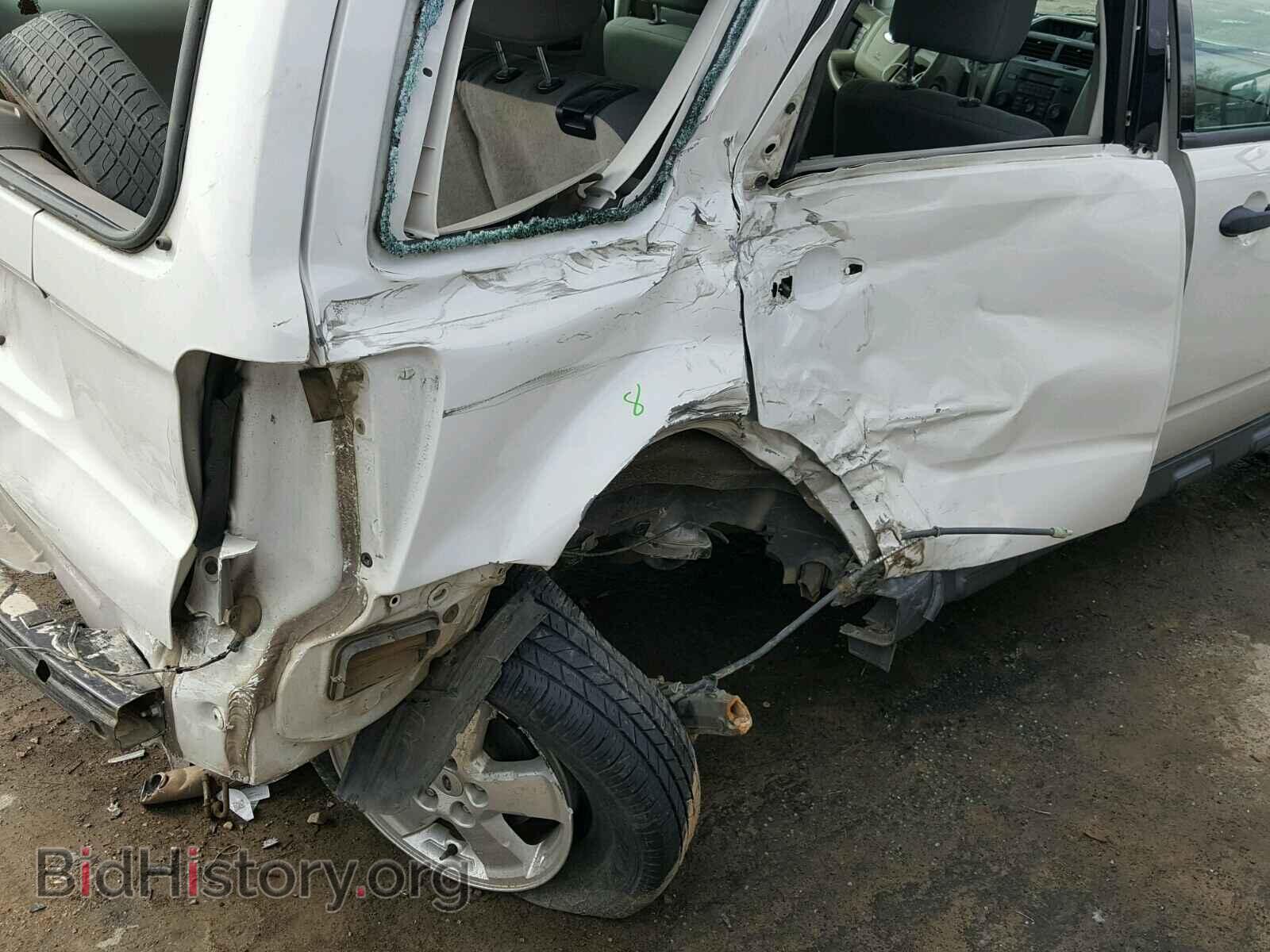2011 FORD ESCAPE - VIN: 1FMCU0C73BKC60017 - Фото 9