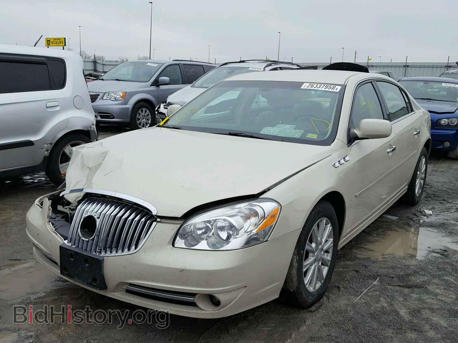 2011 BUICK LUCERNE - VIN: 1G4HC5EM5BU103571 - Фото 2