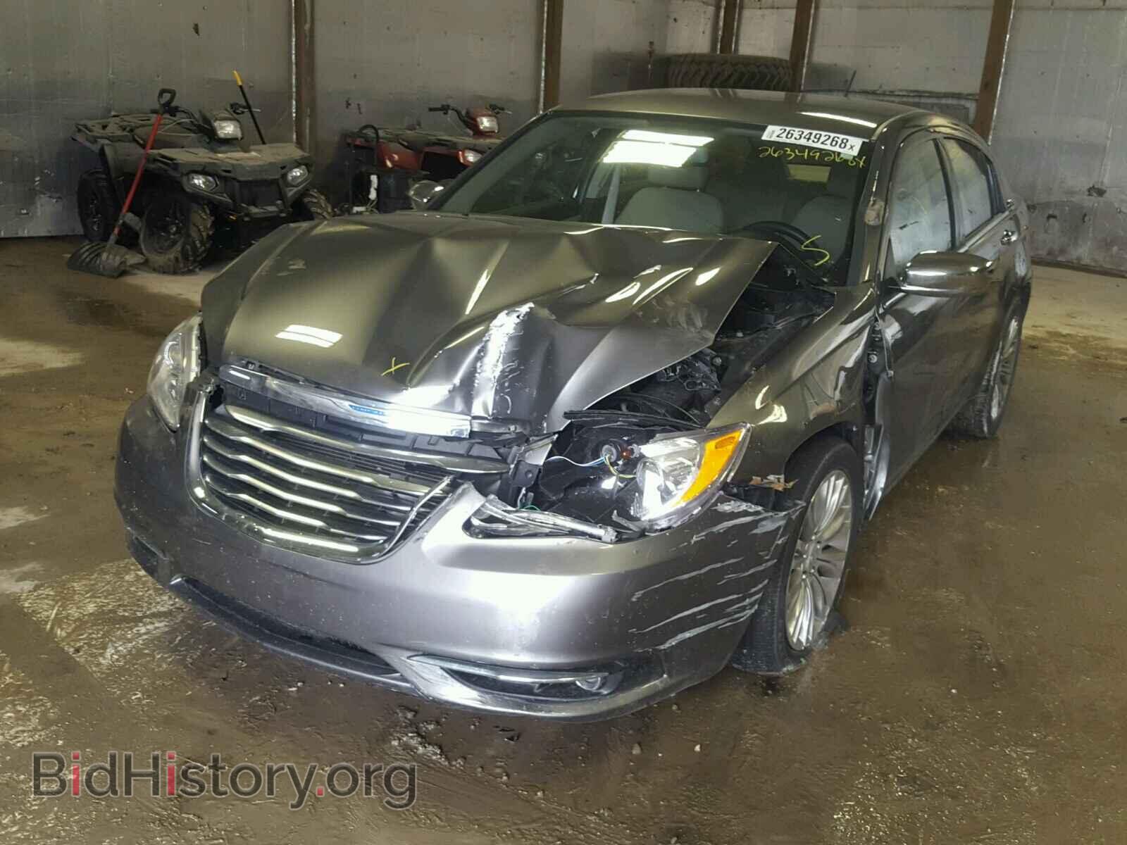 2012 CHRYSLER 200 - VIN: 1C3CCBCB0CN302770 - Photo 2