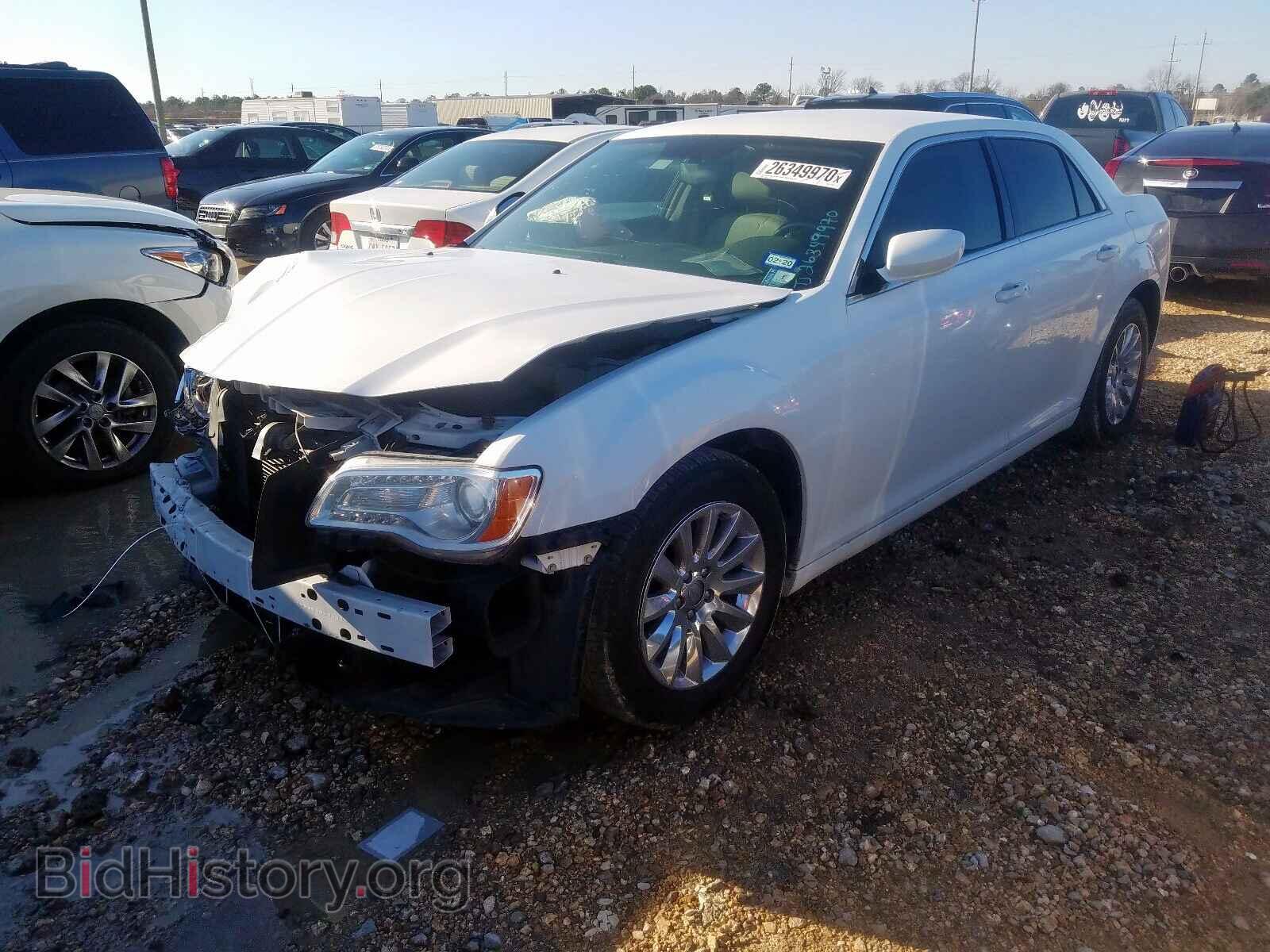 2014 CHRYSLER 300 - VIN: 2C3CCAAG6EH301689 - Фото 2