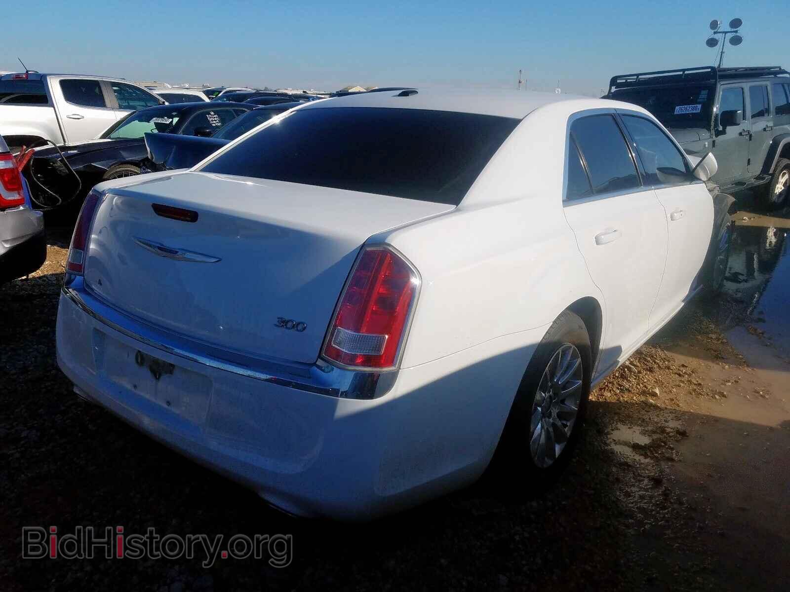 2014 CHRYSLER 300 - VIN: 2C3CCAAG6EH301689 - Фото 4