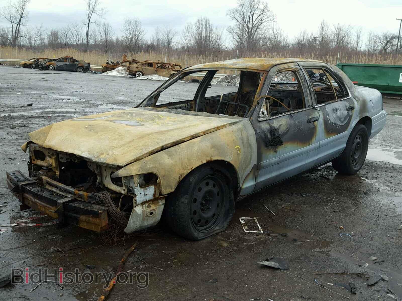 2006 FORD CROWN VIC - VIN: 2FAFP71W46X136830 - Фото 2