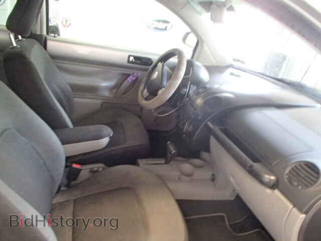 2000 VOLKSWAGEN BEETLE - VIN: 3VWCC21C6YM488756 - Фото 5