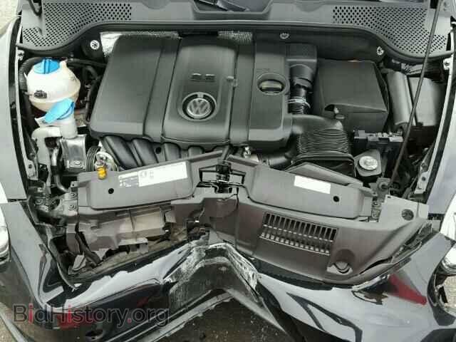 2013 VOLKSWAGEN BEETLE - VIN: 3VW5P7AT8DM810785 - Фото 7