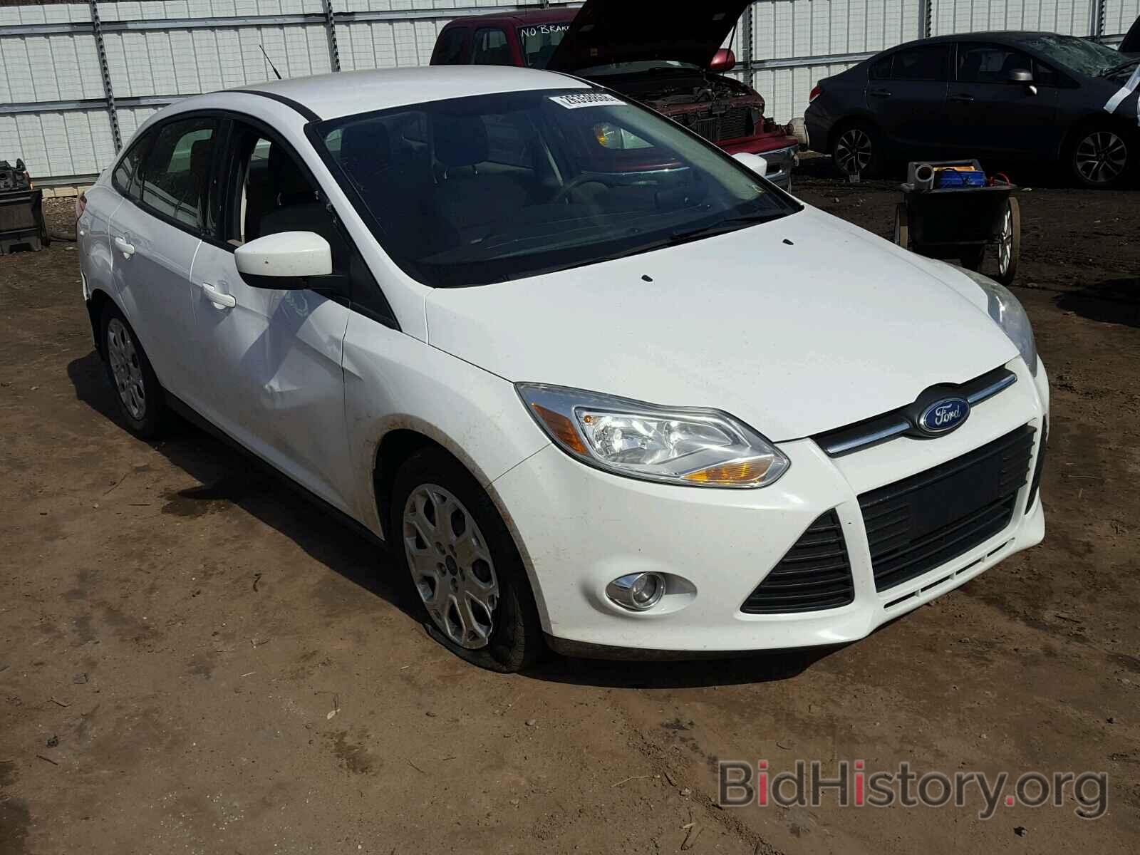 Photo 1FAHP3F2XCL117537 - FORD FOCUS 2012