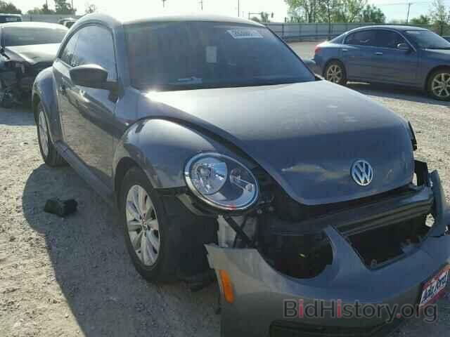 Photo 3VWF17AT4EM646250 - VOLKSWAGEN BEETLE 2014