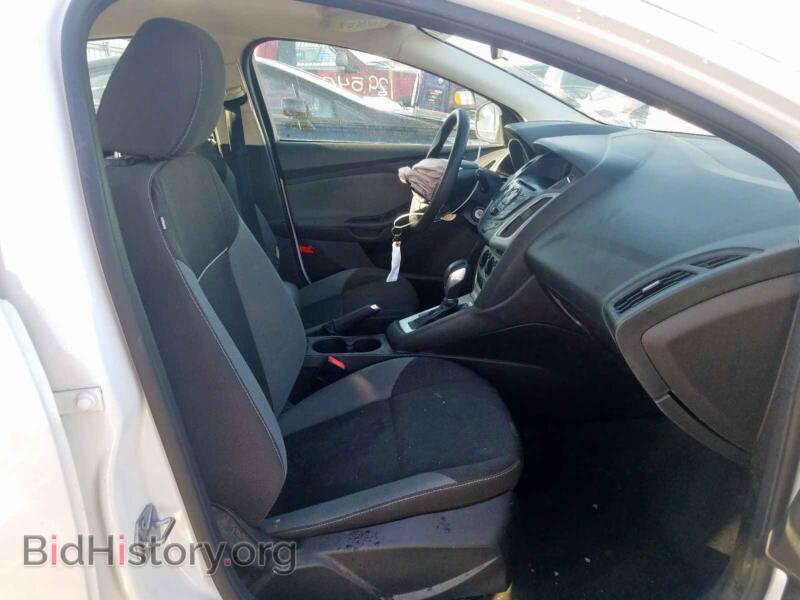 2014 Ford FOCUS (VIN 1FADP3K21EL416017) — photo 5 of 10