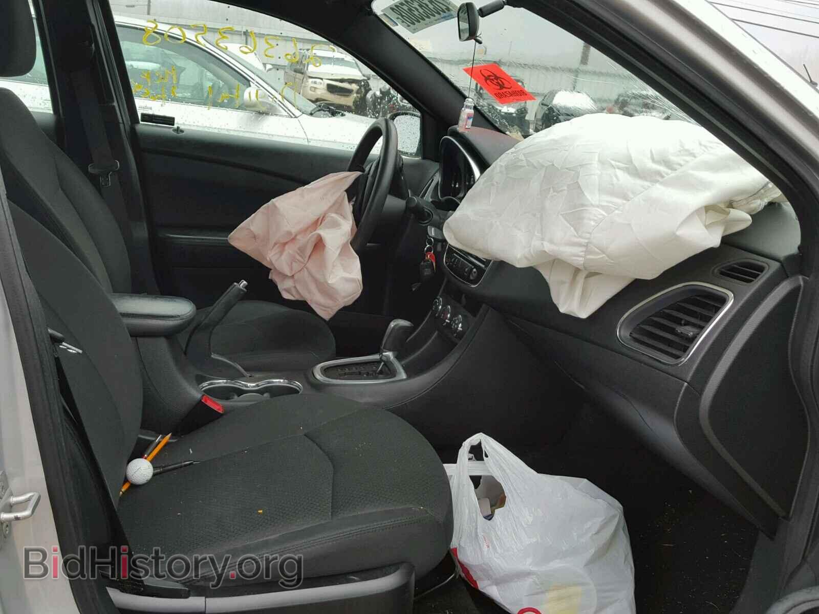 2011 CHRYSLER 200 - VIN: 1C3BC4FB5BN550451 - Фото 5