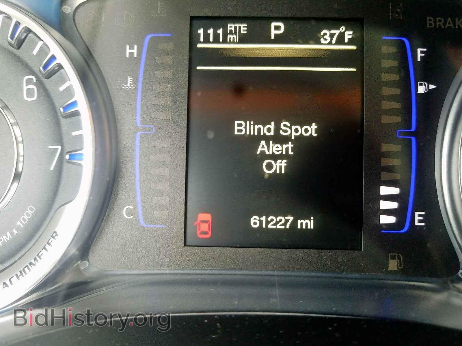 2016 CHRYSLER 200 - VIN: 1C3CCCAB5GN185606 - Фото 8